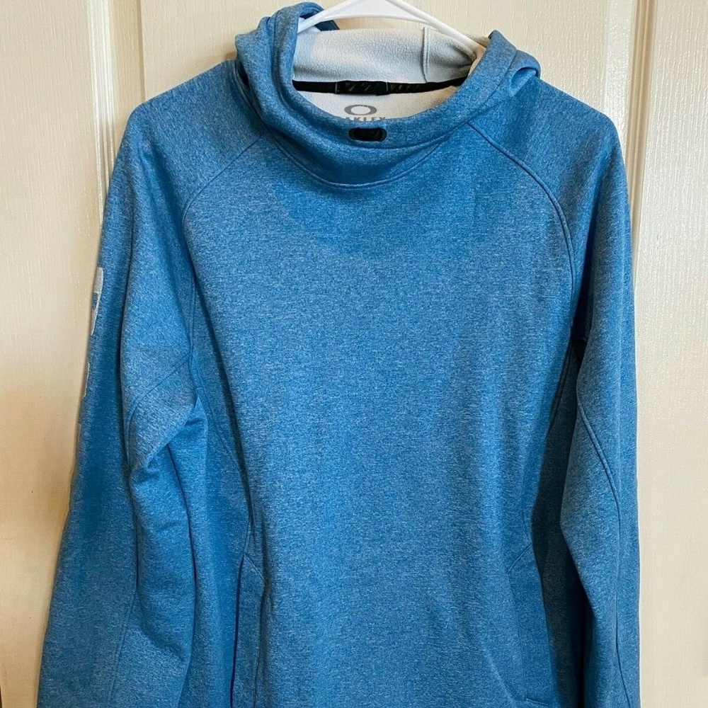 Men's Oakley Hoodie - Size S